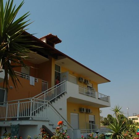 Estelle Hotel Gerakini Exterior foto