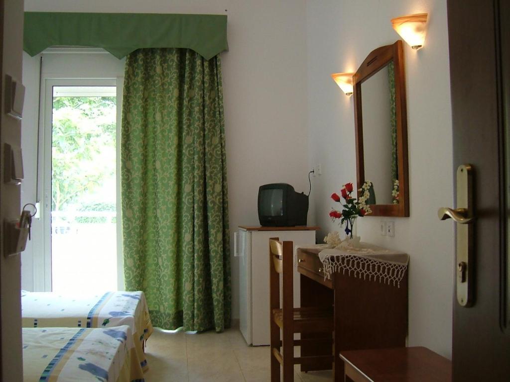 Estelle Hotel Gerakini Quarto foto