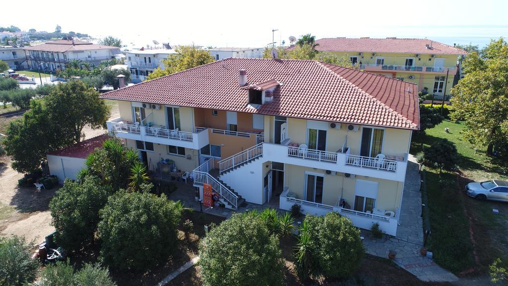 Estelle Hotel Gerakini Exterior foto